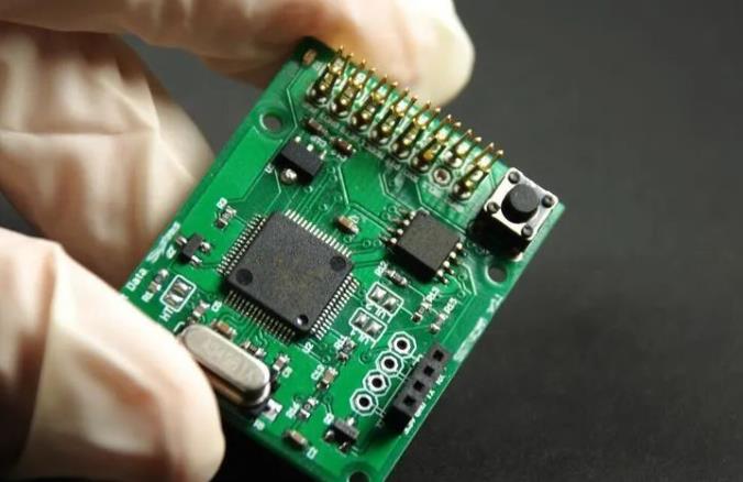 PCBA加工廠家如何正確處理濕敏元件？